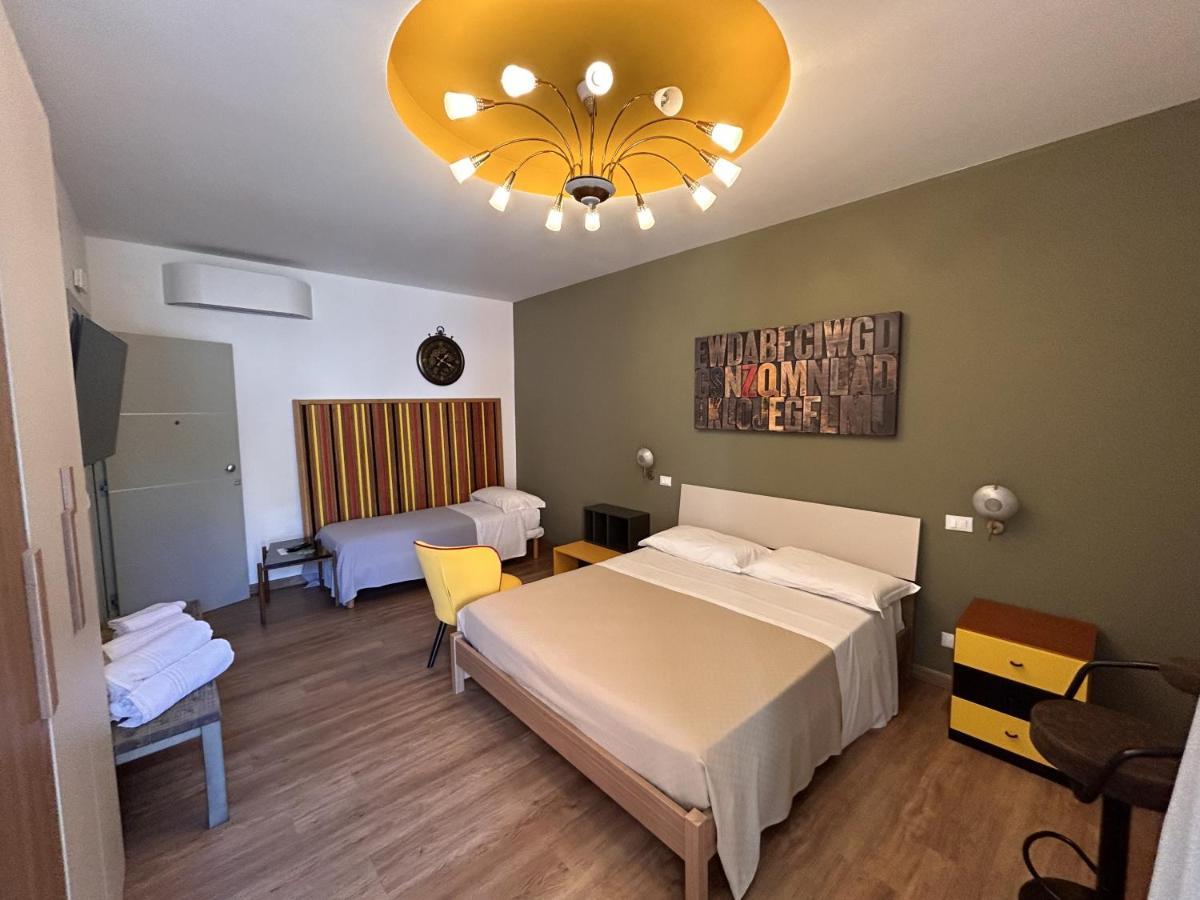 Hotel La Casa Di Matilde à Barcellona-Pozzo di Gotto Extérieur photo